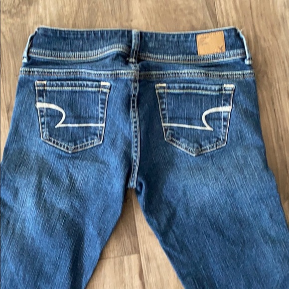 Woman’s American Eagle Stretch Boot Jeans - Picture 7 of 7